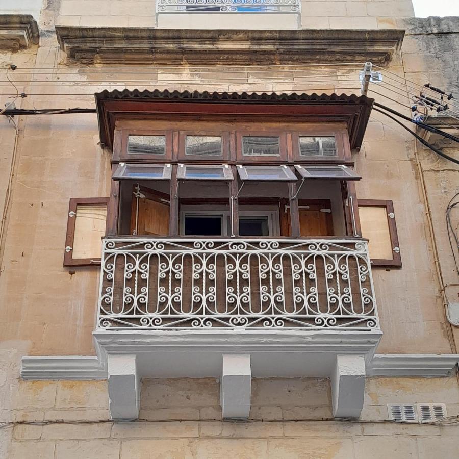 Limestone Sun Suites Sliema Esterno foto