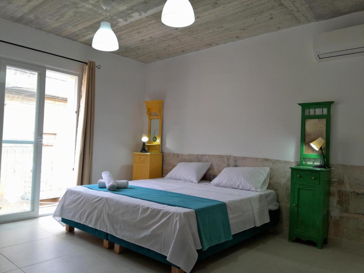 Limestone Sun Suites Sliema Esterno foto